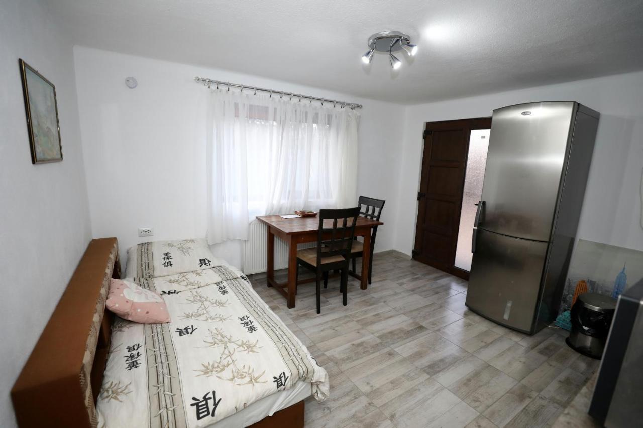 Arad Apartment - Airport Area Extérieur photo